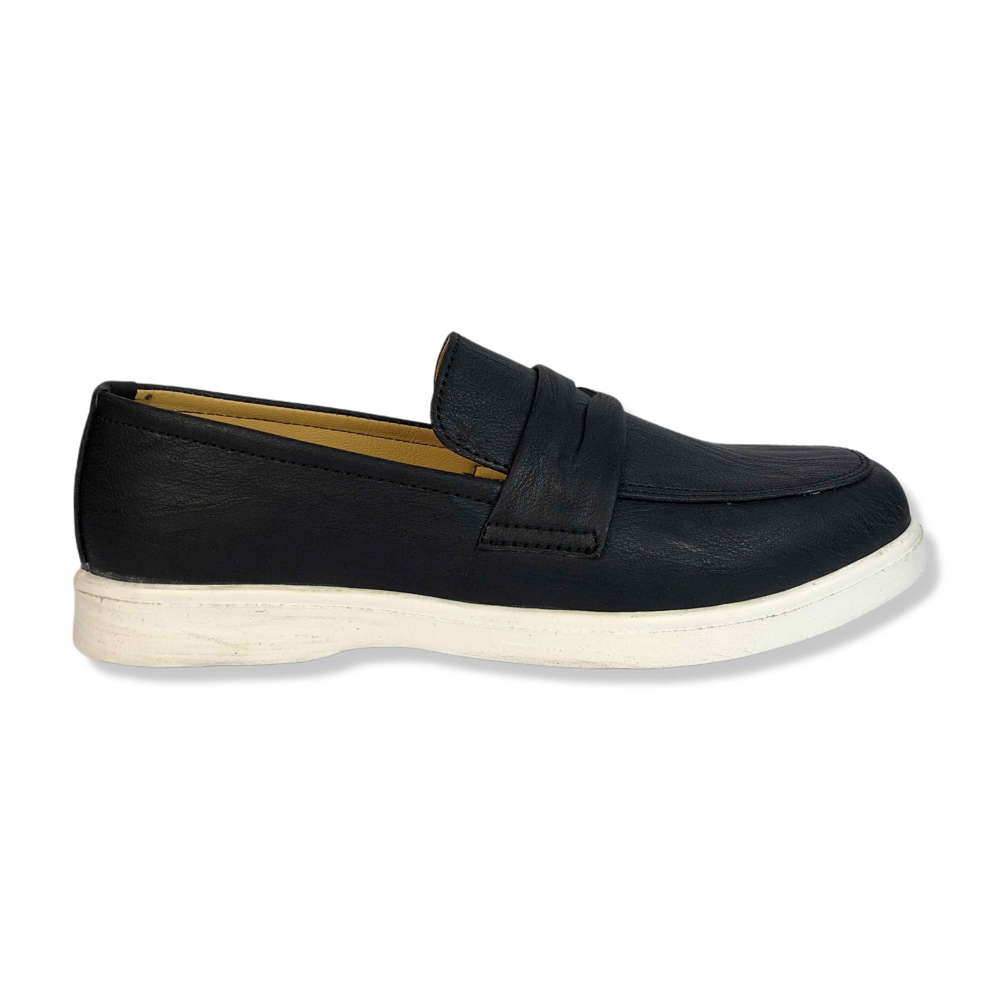 BLACK MEDICATED LOAFER