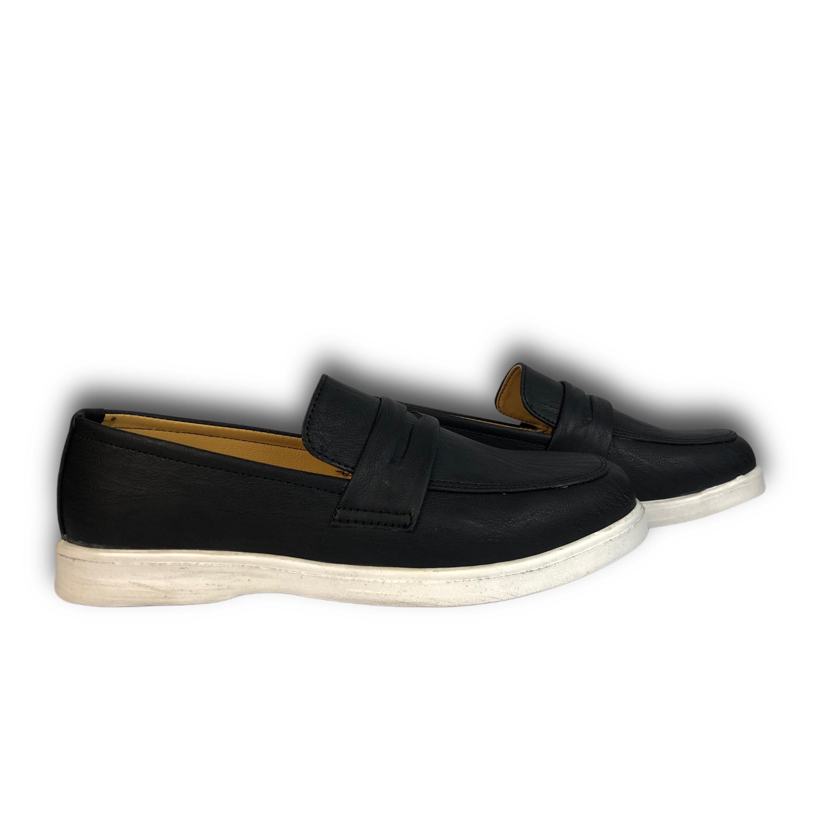BLACK MEDICATED LOAFER