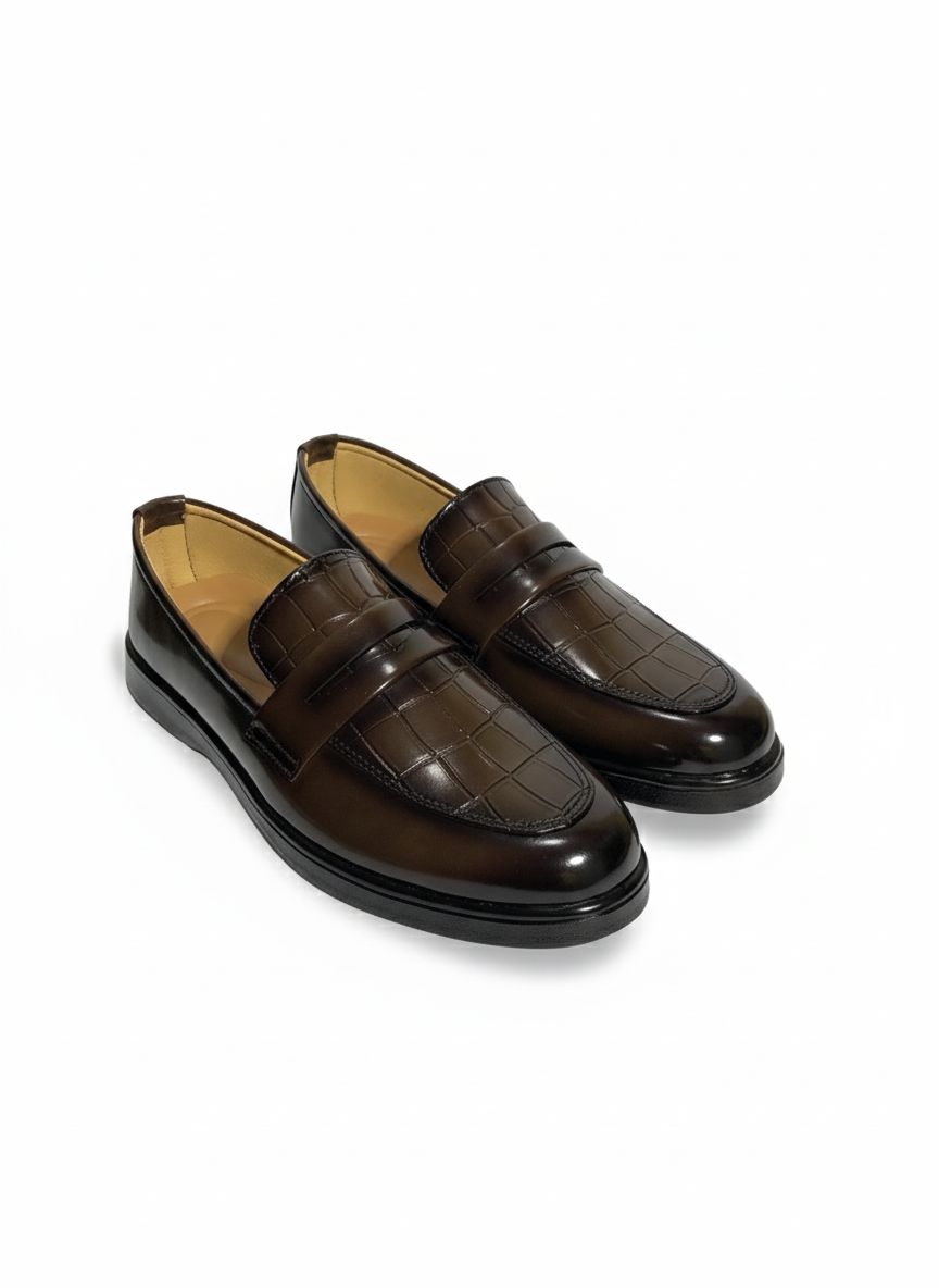 BROWN CROCODILE TEXTURED MEDICATED LOAFER